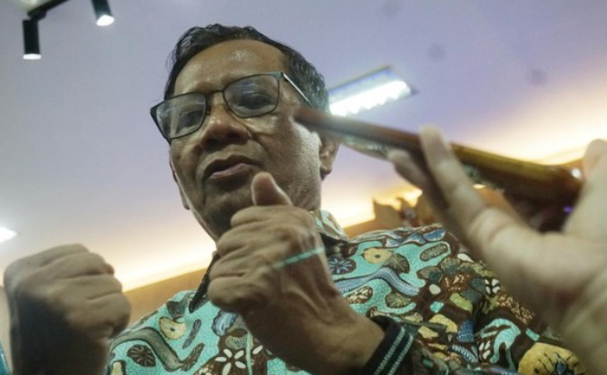 Mahfud Geleng Kepala soal Sosok T Diduga Biang Judi Online Indonesia